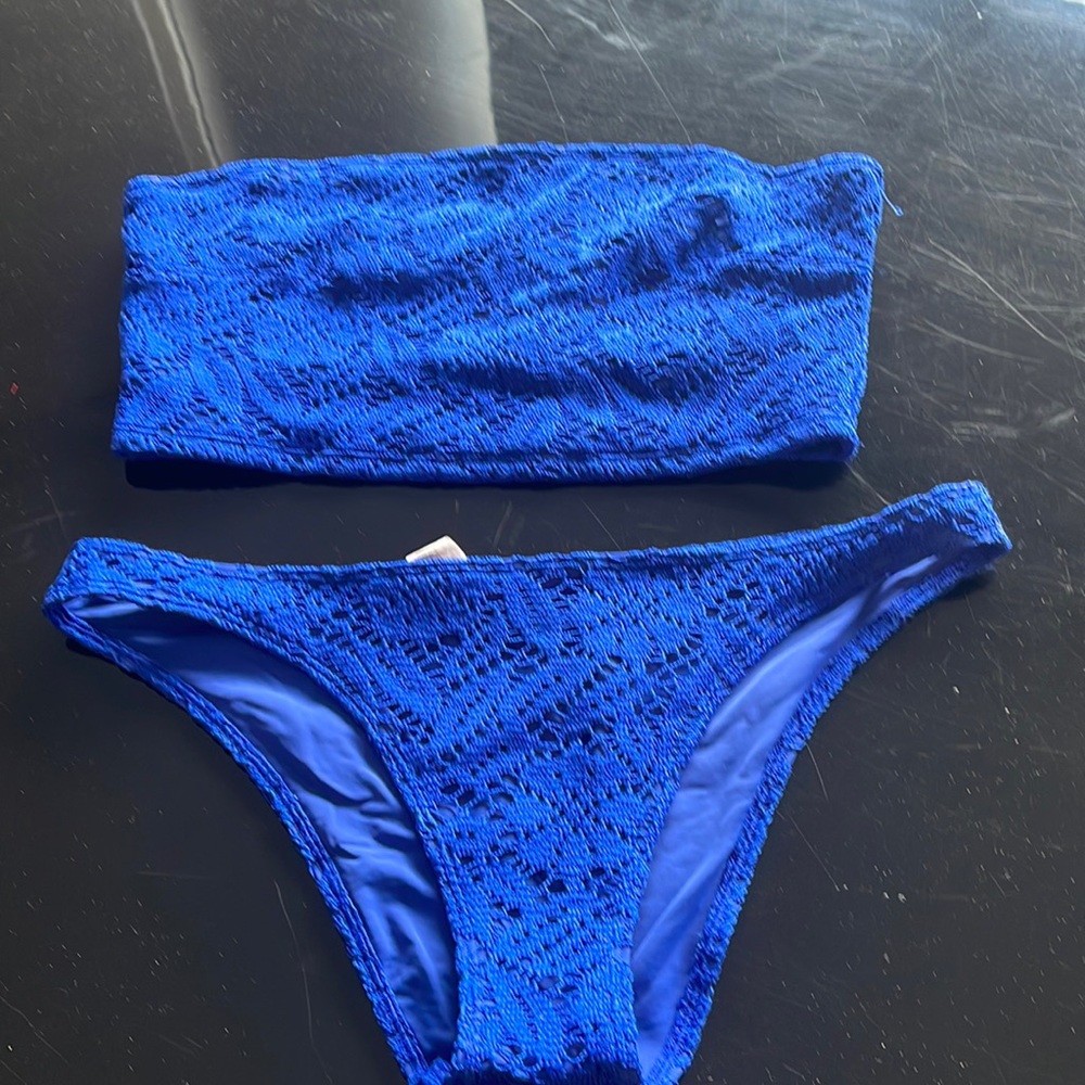 Women’s swimwear